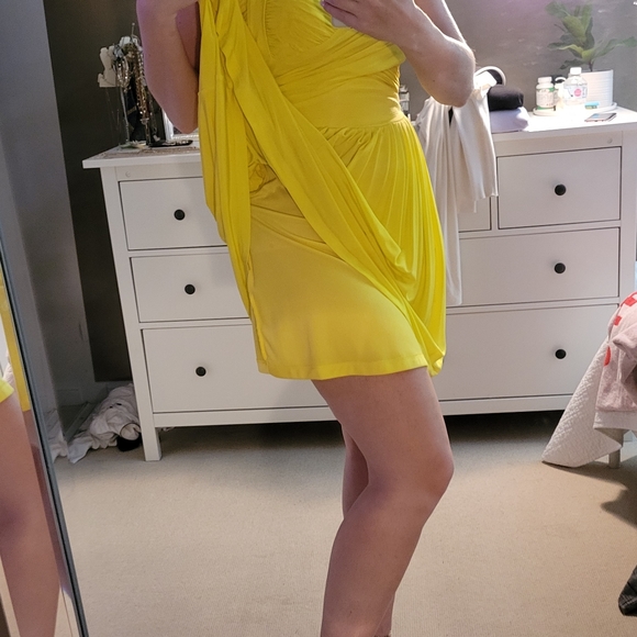 BEBE yellow dress Size Small - Picture 9 of 13